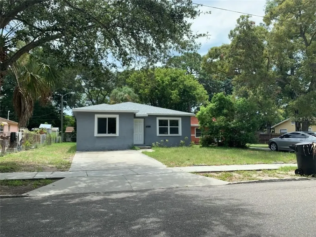 1748 40th Street S St Petersburg FL 33711