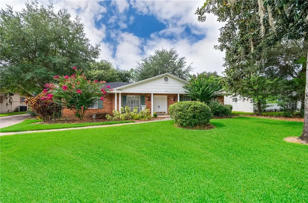 1518 Gatlin Avenue Orlando FL 32806