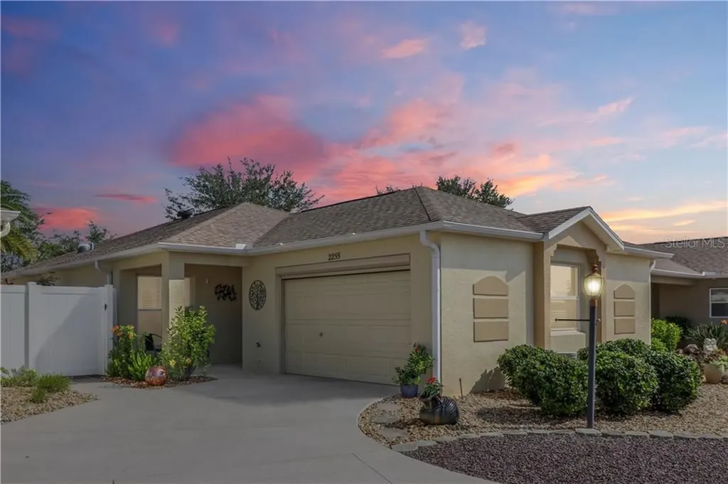 2255 Montbrook Place The Villages FL 32162