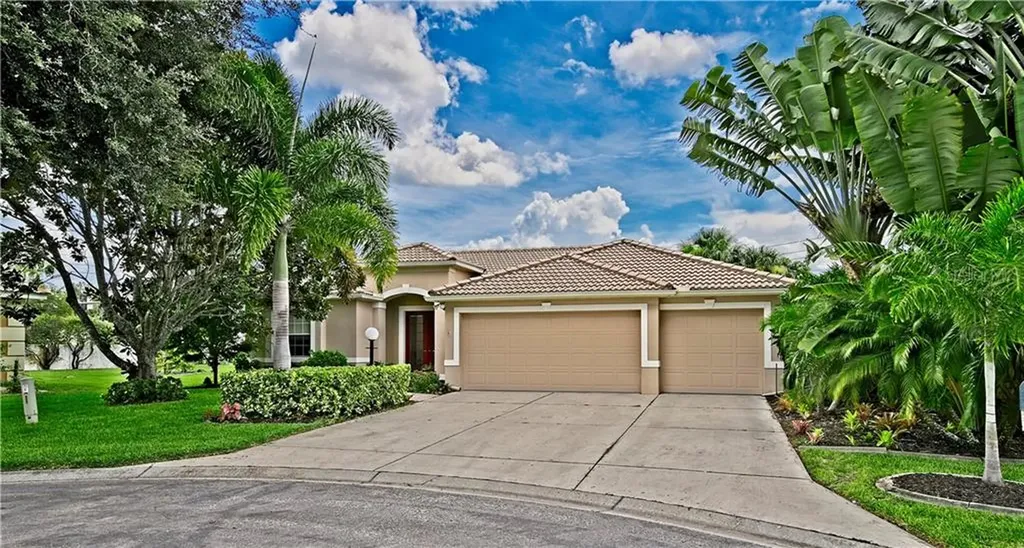 4951 Cedar Oak Way Sarasota FL 34233