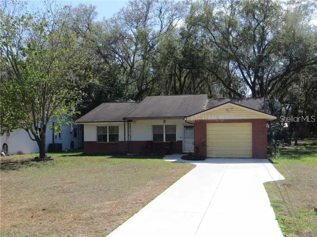 36360 Ionno Court Zephyrhills FL 33541