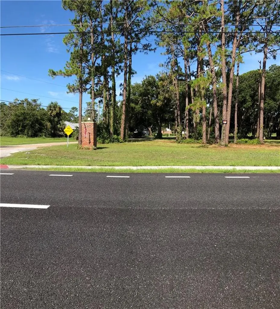 440 N Us Highway 1 Oak Hill FL 32759