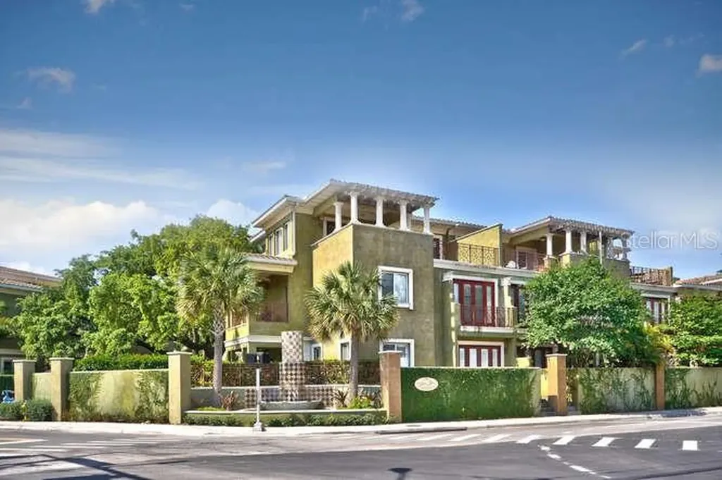 4907 Bayshore Boulevard Tampa FL 33611