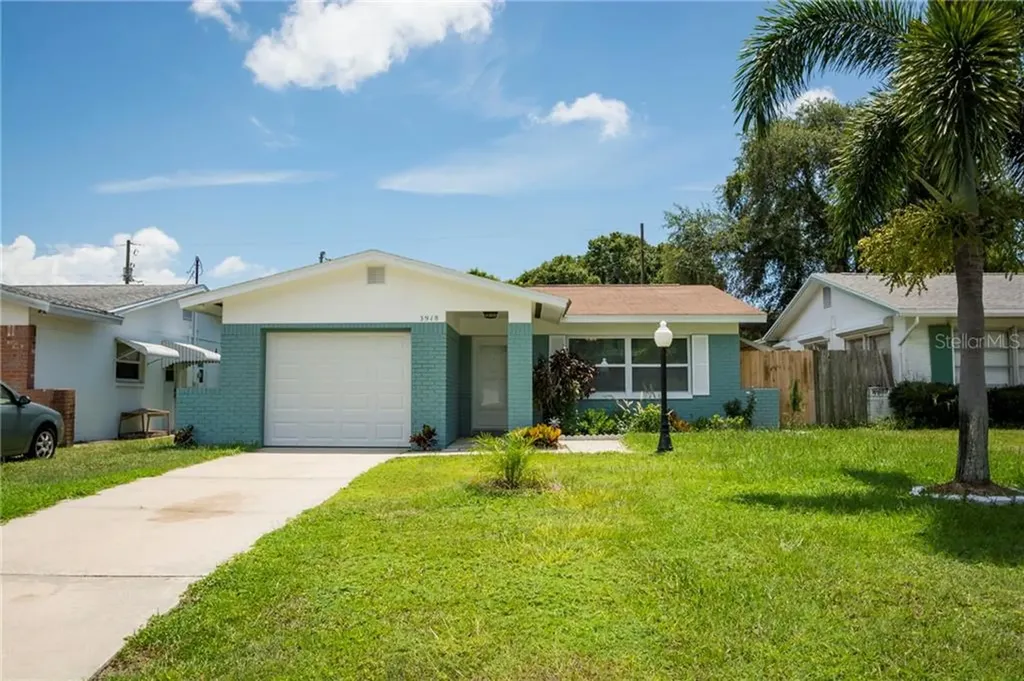 3918 12th Avenue N St Petersburg FL 33713
