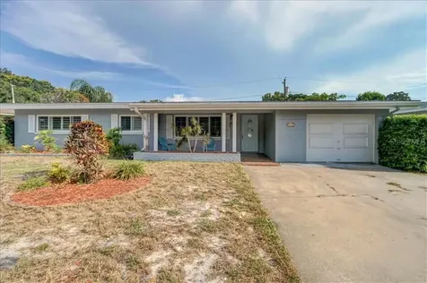 6122 Fairfield Avenue S St Petersburg FL 33707