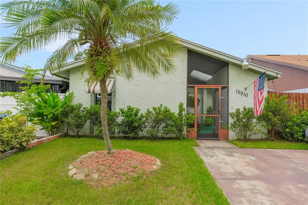 10310 Green Grove Place Tampa FL 33624