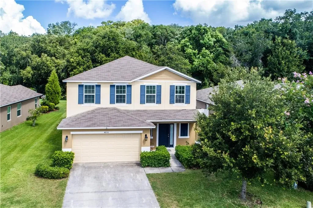 4890 Waters Gate Drive Tavares FL 32778