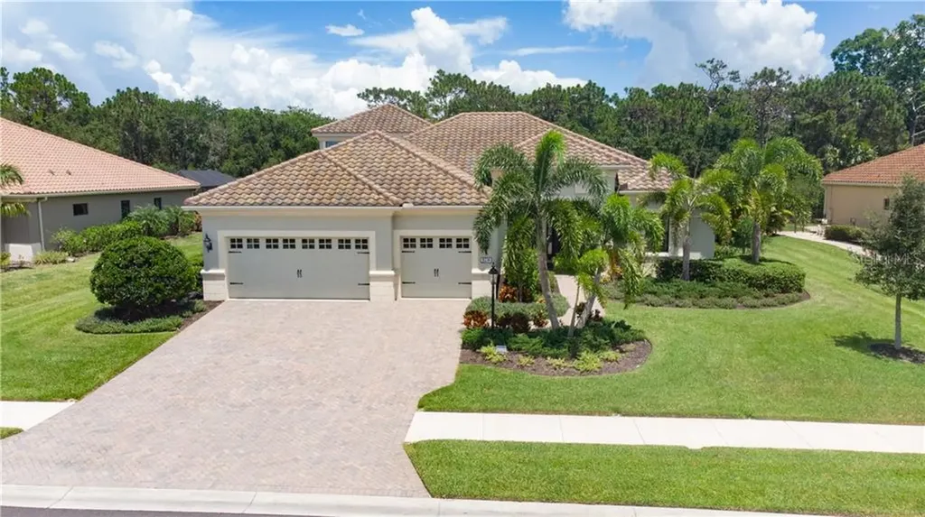 8236 Larkspur Circle Sarasota FL 34241