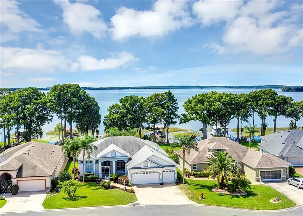 6378 Sailboat Avenue Tavares FL 32778