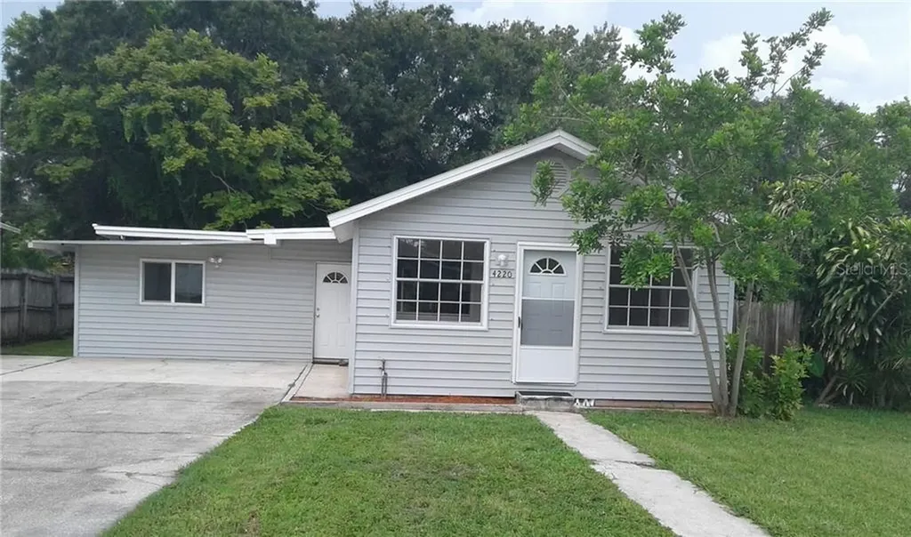4220 40th Street N St Petersburg FL 33714