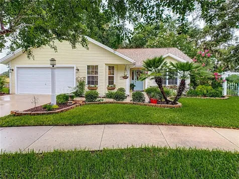 102 Cherry Blossom Lane Lady Lake FL 32159