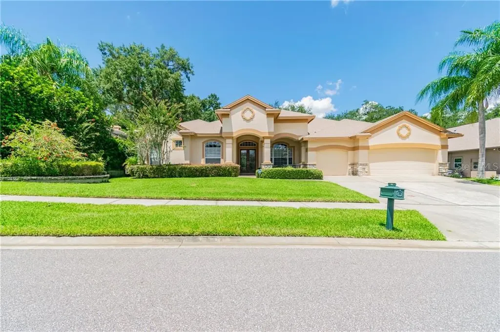 234 Highland Woods Drive Safety Harbor FL 34695