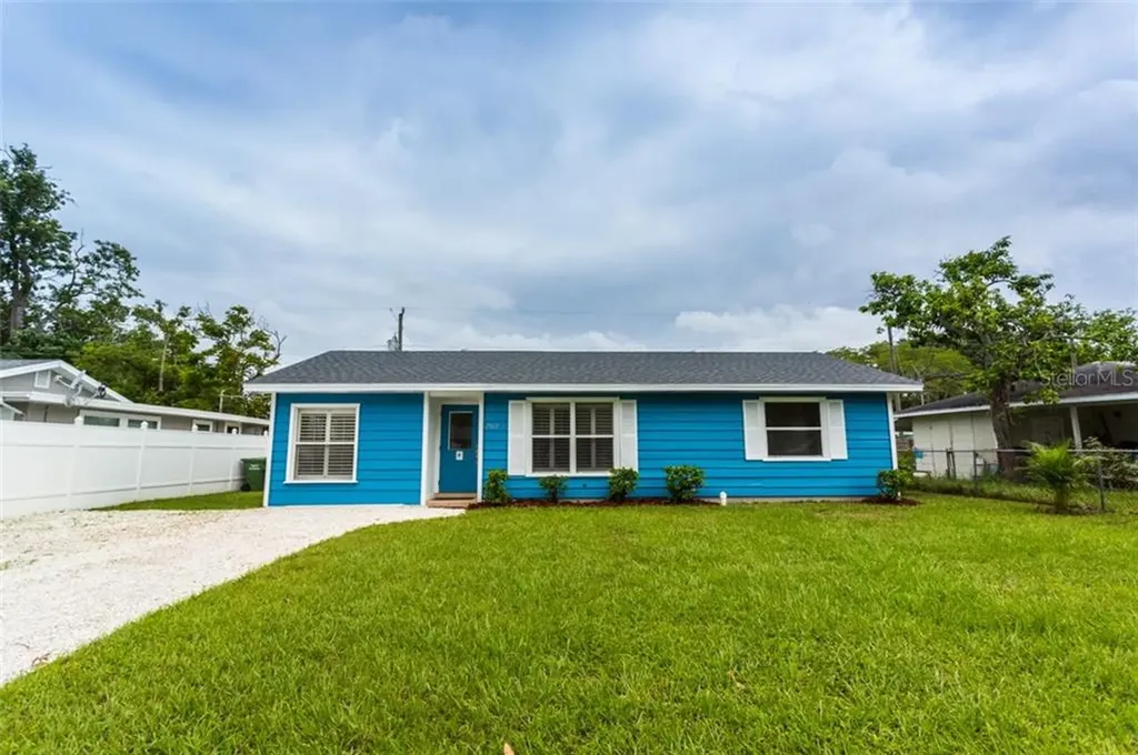2917 Oak Street Sarasota FL 34237