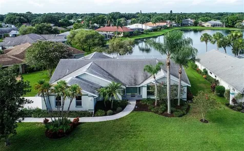 5653 Country Lakes Drive Sarasota FL 34243