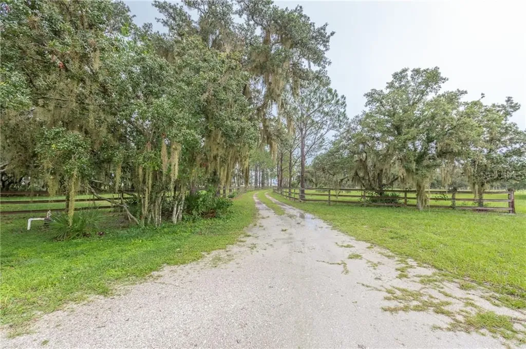 13 Cherry Blossom Lane Winter Haven FL 33884