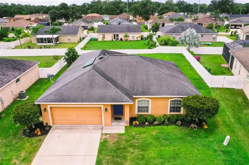2912 Coach Lamp Road Mulberry FL 33860
