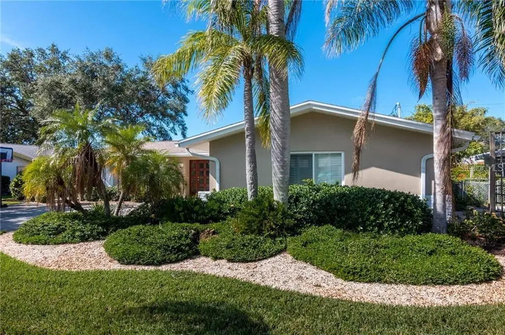 14048 Starboard Drive Seminole FL 33776