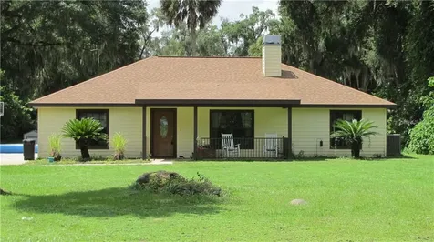1489 Cr 479 Lake Panasoffkee FL 33538