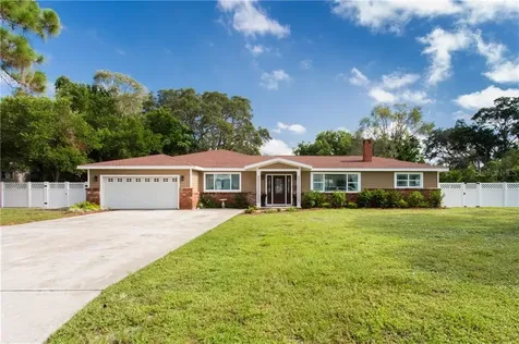 1125 Alcazar Way S St Petersburg FL 33705
