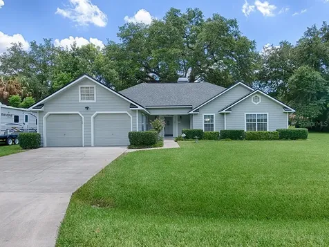 111 S Highland Street Bushnell FL 33513