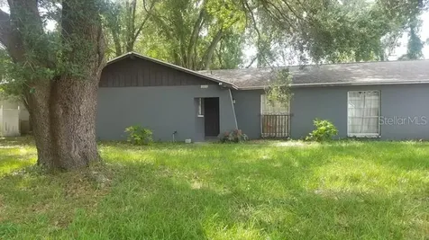 13806 Cherry Creek Drive Tampa FL 33618