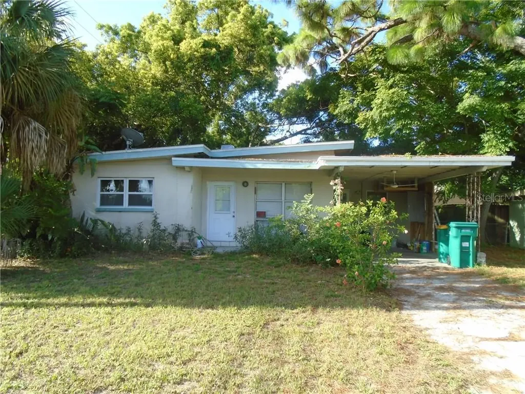 1965 Lakewood Drive Clearwater FL 33763
