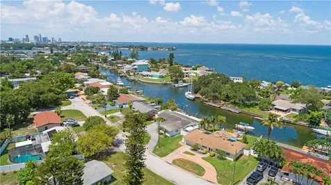 3680 Beach Drive SE St Petersburg FL 33705