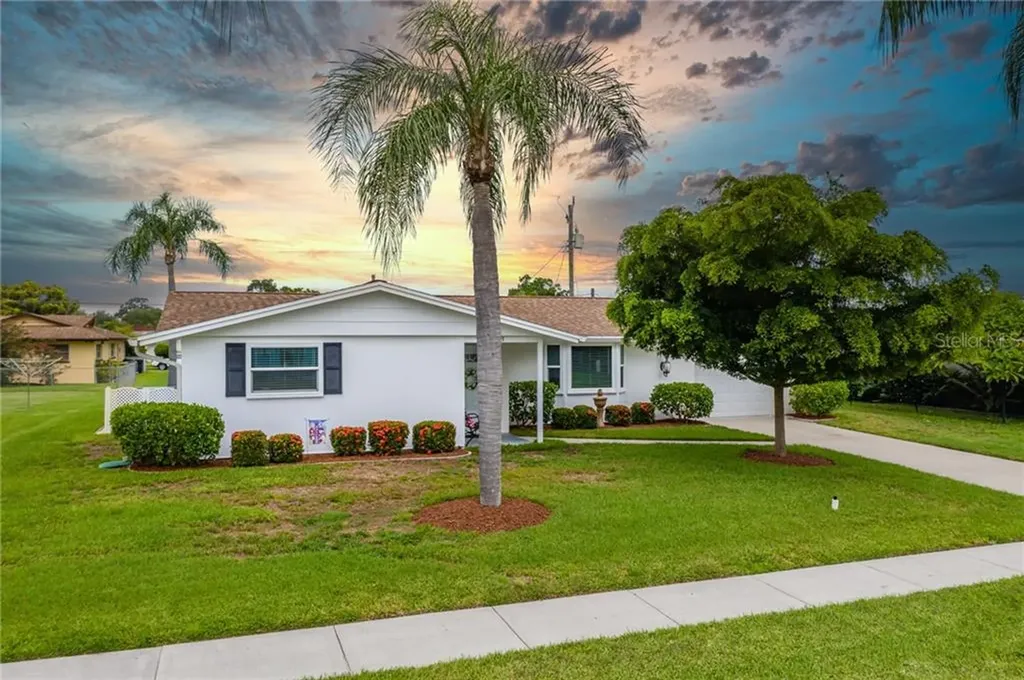 6938 Antigua Place Sarasota FL 34231