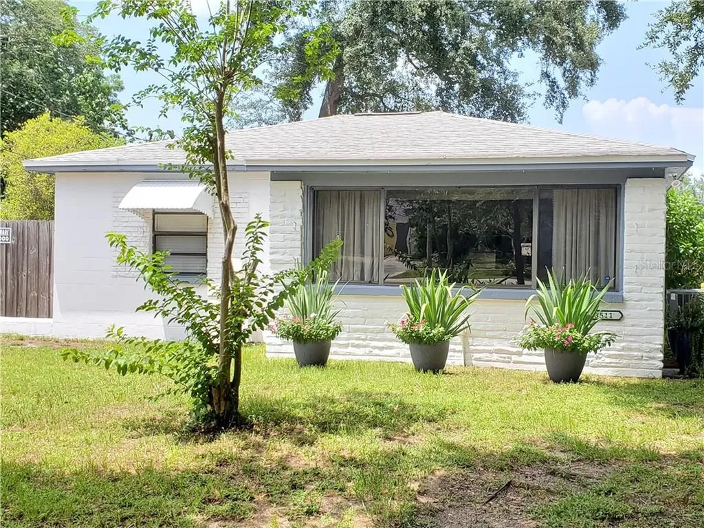 3511 W Pearl Avenue Tampa FL 33611