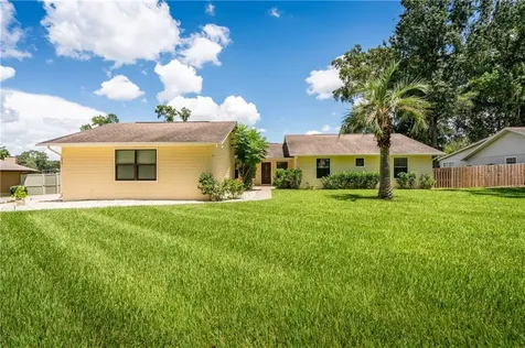 2025 SE 33rd Street Ocala FL 34471