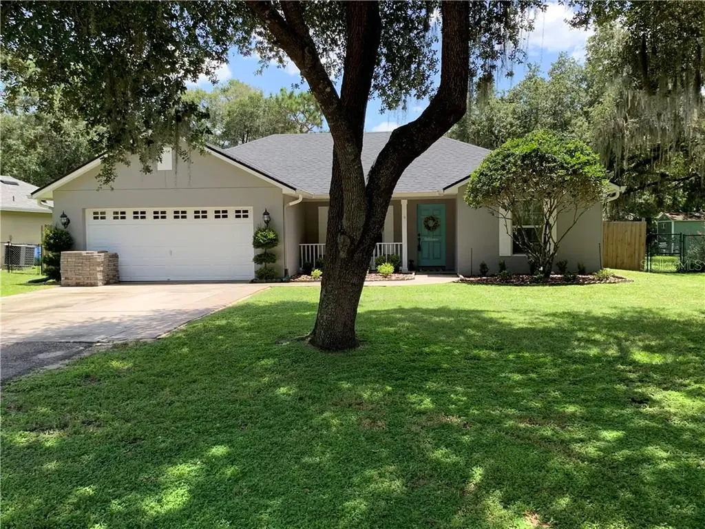 140 E 10th Street Chuluota FL 32766