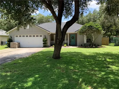 140 E 10th Street Chuluota FL 32766