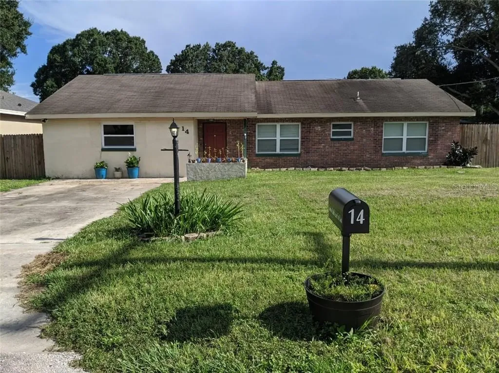 14 S Lake Fox Road Winter Haven FL 33884