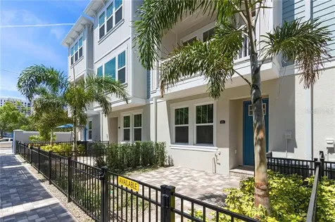 831 Burlington Avenue N St Petersburg FL 33701