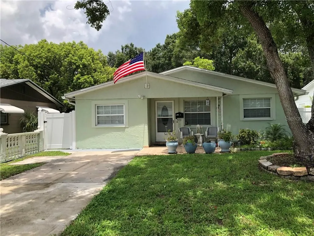 599 72nd Avenue N St Petersburg FL 33702