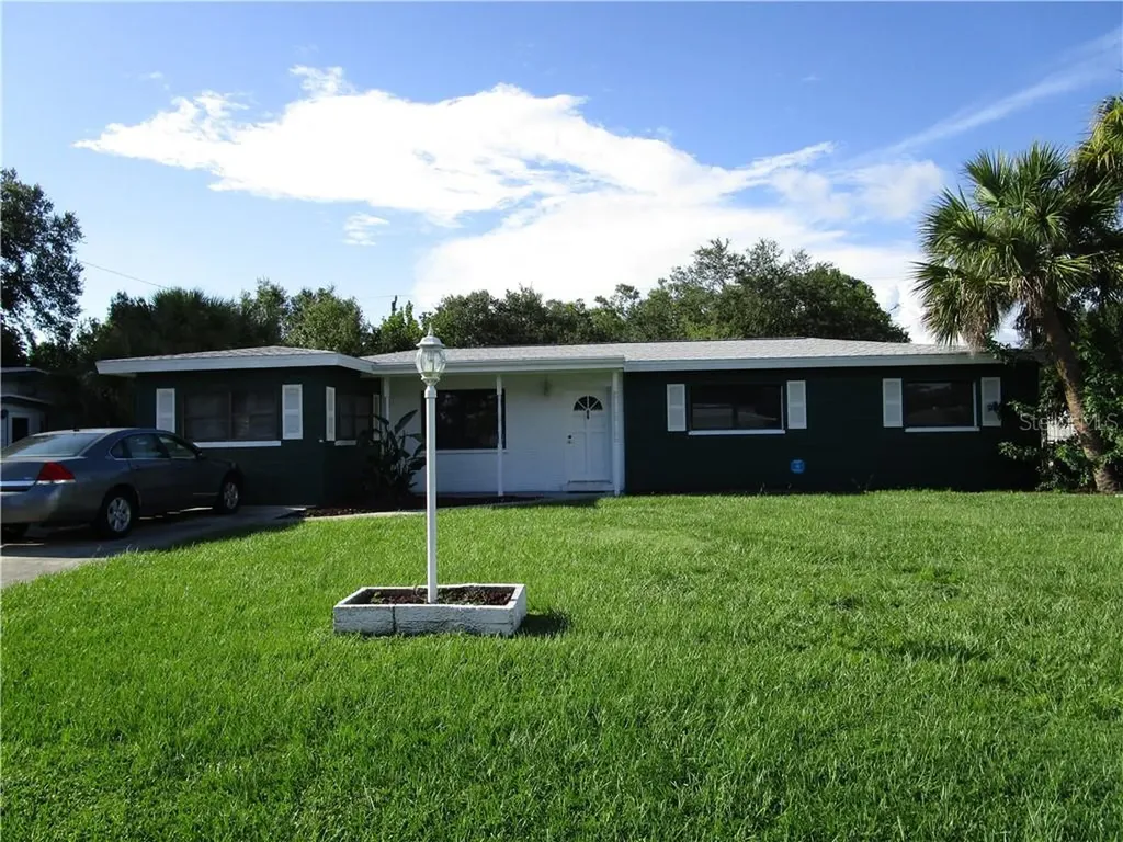 3365 Bougainvillea Street Sarasota FL 34239
