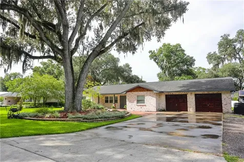 329 Fern Cliff Avenue Temple Terrace FL 33617