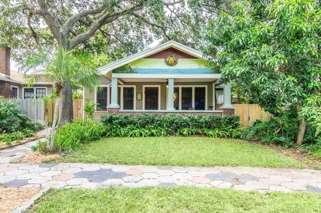 5020 Burlington Avenue N St Petersburg FL 33710