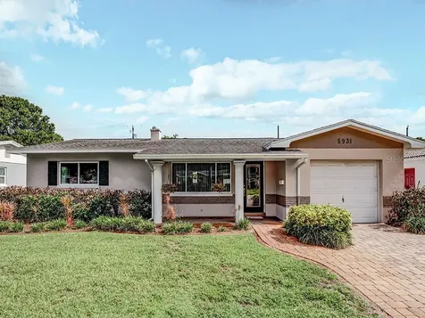 5931 17th Avenue N St Petersburg FL 33710