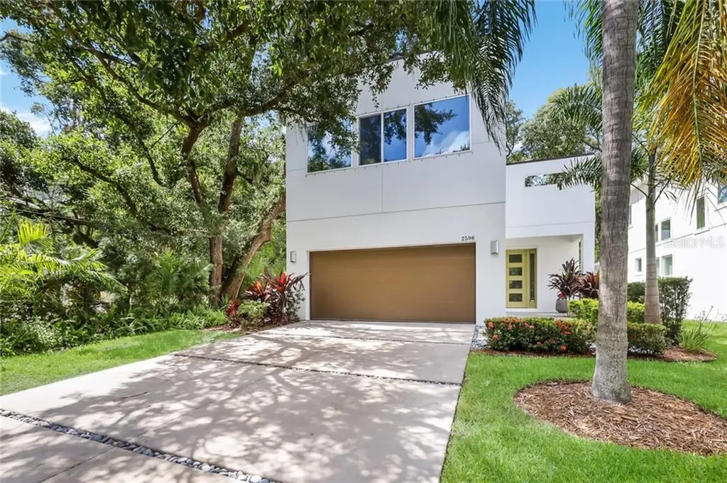 2596 Bay Street Sarasota FL 34237