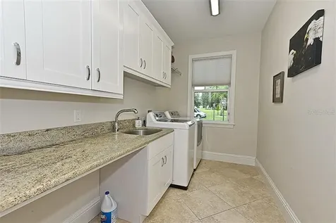 1307 E Wallace Street Belle Isle FL 32809