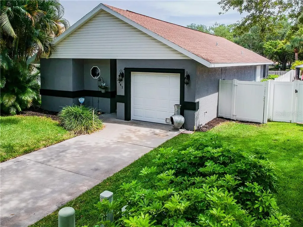 3442 Reserve Circle N St Petersburg FL 33713