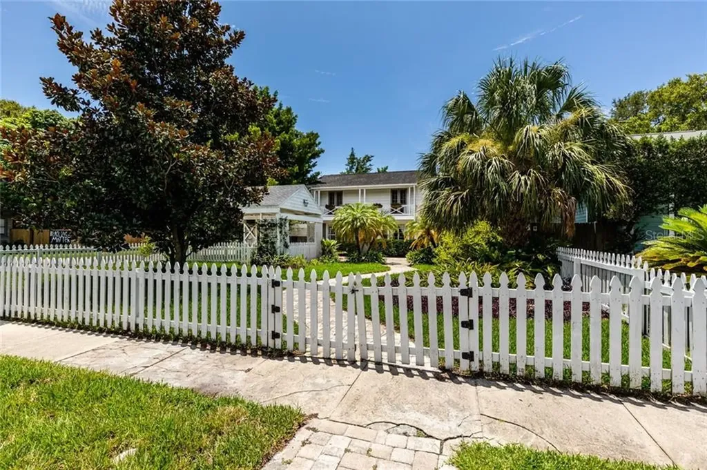 3602 W Obispo Street Tampa FL 33629