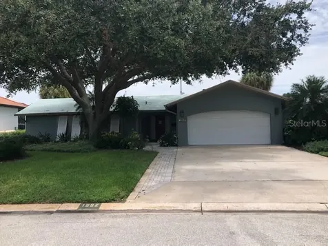 1992 Illinois Avenue NE St Petersburg FL 33703