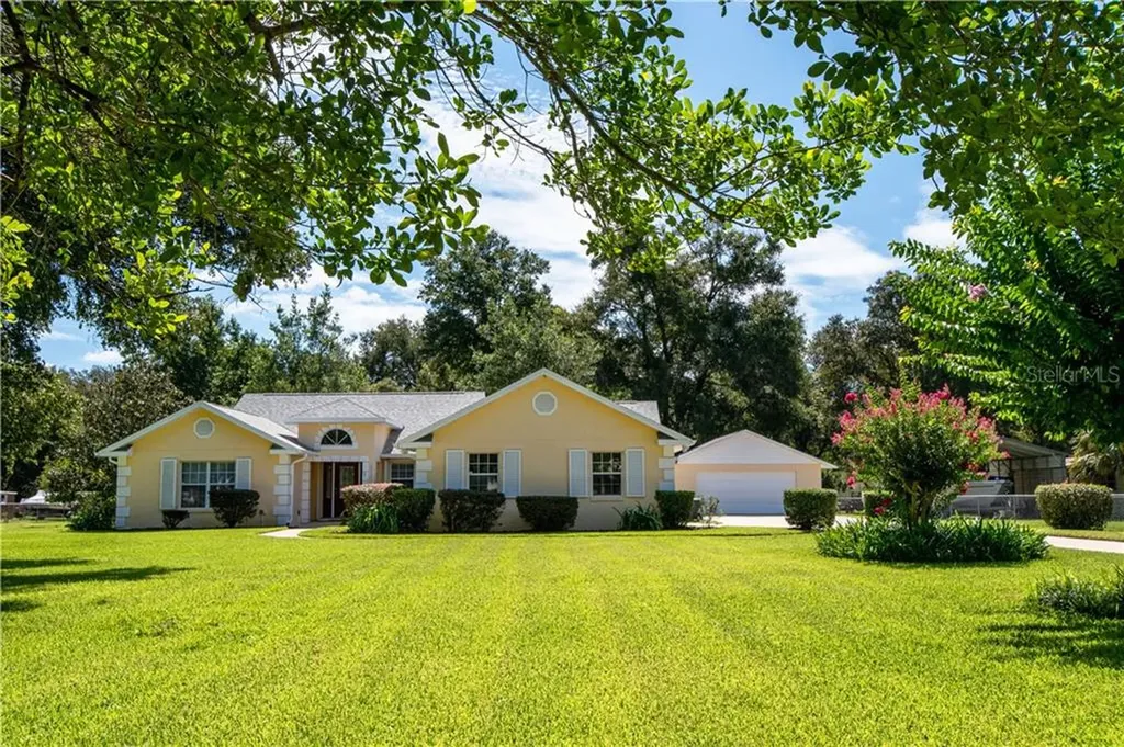 32730 Windy Oak Street Sorrento FL 32776