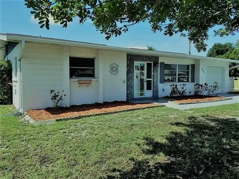 2717 23rd Avenue W Bradenton FL 34205
