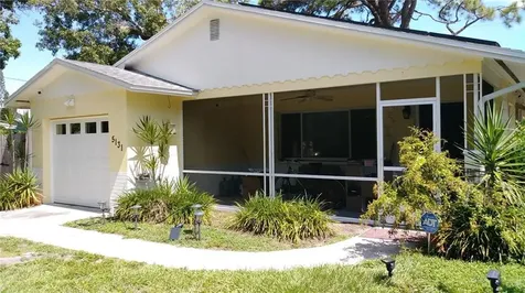 5131 16th Avenue N St Petersburg FL 33710