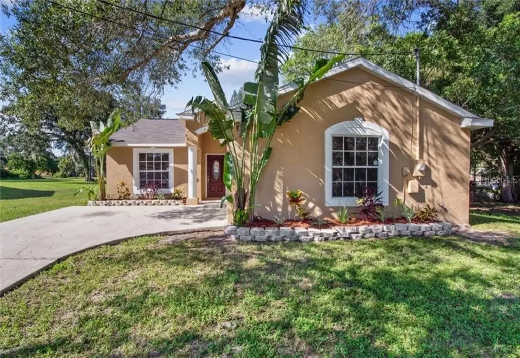 1215 19th Avenue S St Petersburg FL 33705