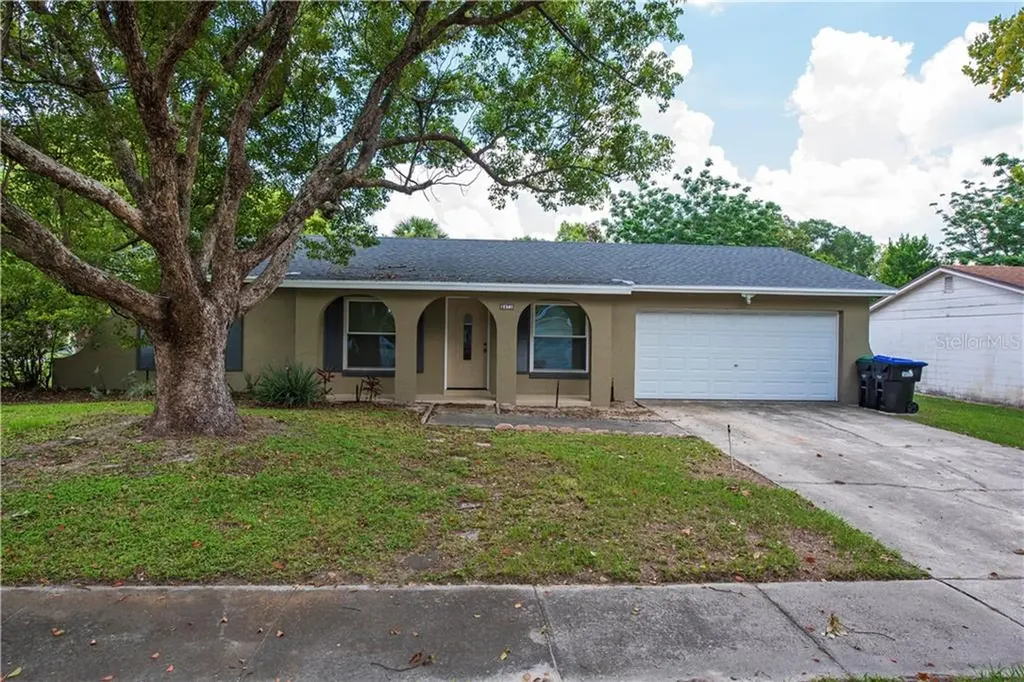 8471 Tamarino Way Orlando FL 32810