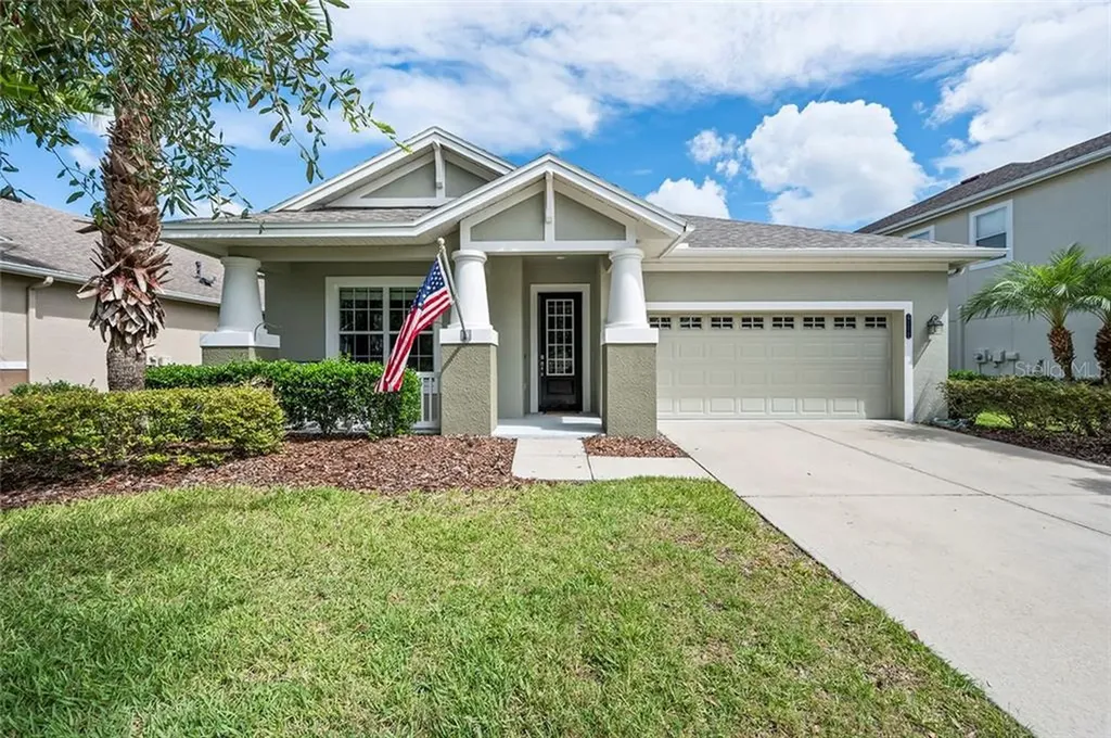 8106 Hampton Lake Drive Tampa FL 33647